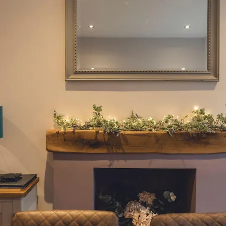 Janet's Gem, Leasgill * Levens